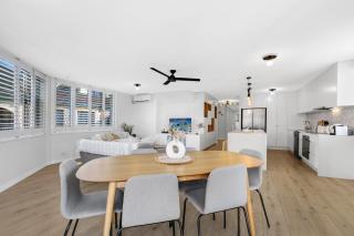 Private Rooftop, 2-Storey Surfers Paradise Apartment with Pool [Near Beach!] - 6