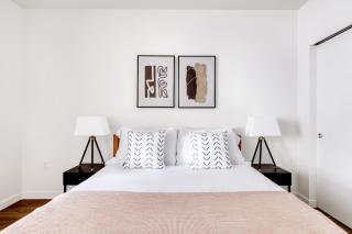 First Hill 1br w gym lounge nr soccer field SEA-540 - 1