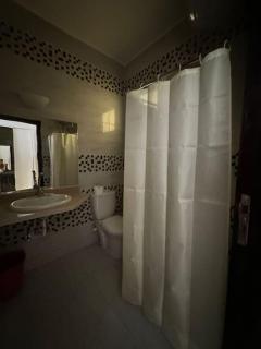 Уютное место рядом с променадом - 5