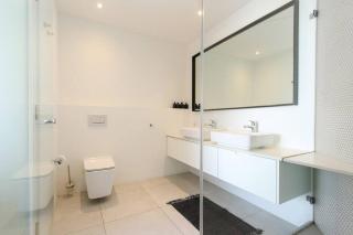Spacious sea facing one bedroom apartment - Cidade Do Cabo - 3
