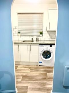 Flat in London- Modern 2 Bedroom Apartment Harrow near Wembley - 3