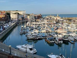 Stylish two bedroom terrace with garden - Ramsgate - 7