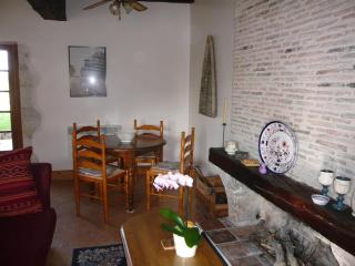 luxury cottage for 2, beautiful views, large swimming pool, no children - Issigeac - 8