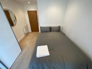 Colindale luxury Apartment - Colindale - 3