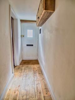 Knocker Cottage is a 3 bedroom made up of 1 double bedroom and 2 small double bedrooms in small village 10 min to beaches - Camborne - 7