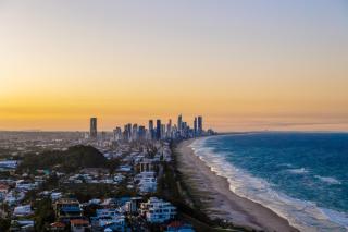Burleigh Surf Apartments - 8