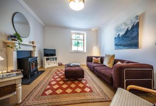 Old Whisky Distillery Apartment - 9