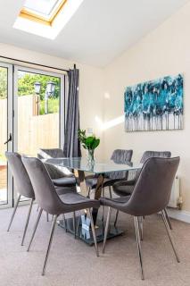 Fortified 4 Bedroom Holly Lodge - Bristol - 7