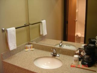 Days Inn by Wyndham Carlsbad - 7