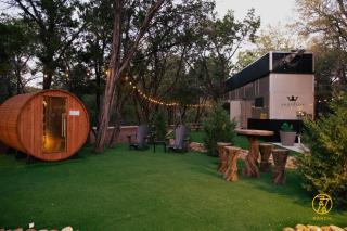 7744 Ranch Glamping Resort - Austin - 1