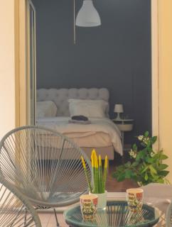 Bright 2bd apt, garden view & parking - Glyfada - Athens - 7