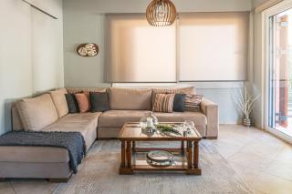 Bright 2bd apt, garden view & parking - Glyfada - Athens - 9