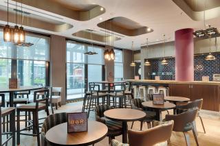 Premier Inn Berlin Alexanderplatz - Berlino - 4