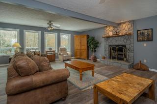 Lake Life HQ - McHenry - 4