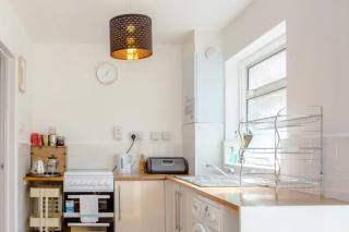 Stylish 4BD House with Private Garden - Stratford - Londra - 9