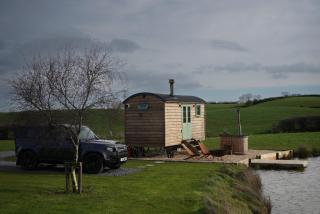 Four Acres Farm Shepherds Huts - Donaghadee - 3