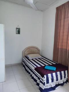 ZULAIKHA HOMESTAY - 5