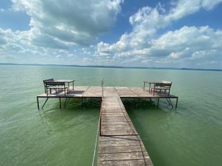 Tóparti Apartmanház - Balatonszárszó - 0