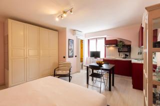 Forcella Fashion District - 5