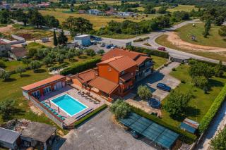 Apartments Danka with Shared Pool - 4