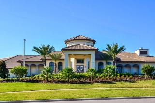 Stunning 9-BR Themed Home with Free Access to a Water Park! - Davenport - 7