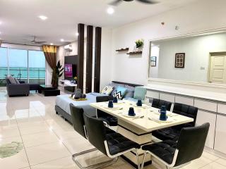 Mansion One Suite by stayCATion Homestay - George Town - 3