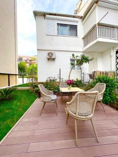 XIO Apartments - Bar - 3