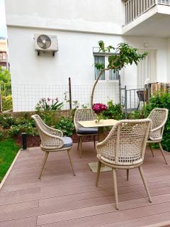 XIO Apartments - Bar - 1