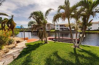 SW Cape Coral Pool Home with Gulf Access Canal - Cape Coral - 9