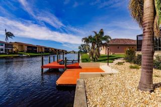 SW Cape Coral Pool Home with Gulf Access Canal - Cape Coral - 3