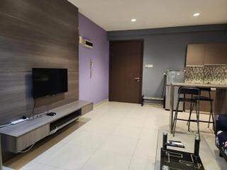 Regalia Suites KL Infinity Pool _ by MygeHomes - Kuala Lumpur - 8