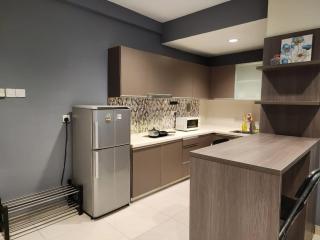 Regalia Suites KL Infinity Pool _ by MygeHomes - Kuala Lumpur - 1