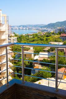 Donantelo Hotel Vlore - Vlora - 8