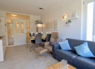 Strandperle; idyllisch gelegen mit Terrasse und Garten, für 4 Personen - Wangerooge - 2