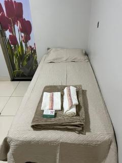 Suítes privadas em casa espaçosa - 6