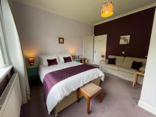 Blackburn Villa B&B - 3