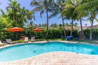 Luxury 3 Bedroom Home 5 minutes to Ocean with Heated Pool - Hollywood - 7