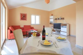 Apartment Antonija - Pirovac - 2