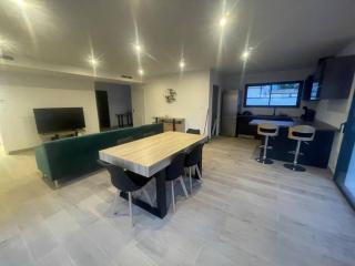 Superbe Villa avec Piscine 10 minutes rocade - Loupes - 1