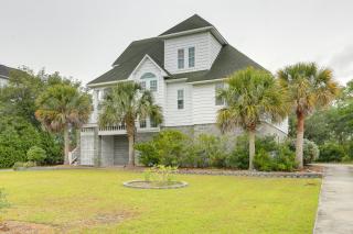 Harkers Island Vacation Rental with Pool Table! - Harkers Island - 0