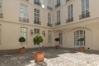 Spacious cocoon in the Marais - París - 0