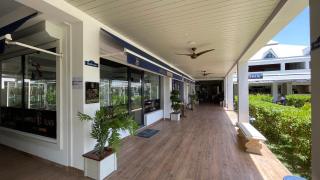 Island Escape, Marina Paradise & Beach Adventures - 4