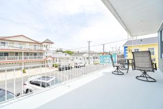 318 E Youngs Ave Unit 5 Salty Shore Oasis Spectacular Retreat - Wildwood - 2