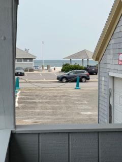 Nautical Beach Apartments - Hampton - 1