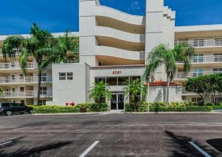 Bahia Vista Palm Trees & Coastal Breezes - Endless Fun on Isla - St Petersburg - 6