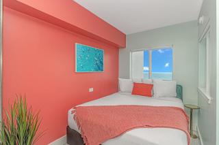 Luxurious Oceanfront Queen Suite - Fully Renovated! Palace Resort 1203 - Myrtle Beach - 9