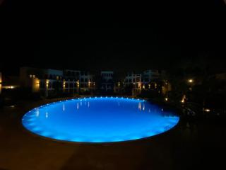 Lovely first floor tow bed rooms overviewing circular pool in Talabay Aqaba - Aqaba - 6