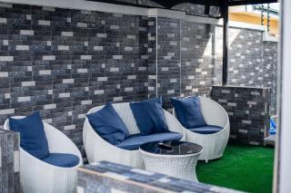 NIFEWAT APARTMENT,Dijon studio apartment with pool,WiFi, gym,Netflix and sit out area - 6