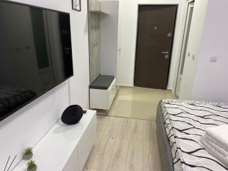 Monica Studio - Onești - 6