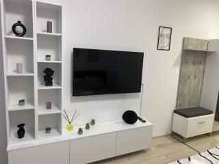 Monica Studio - Onești - 5